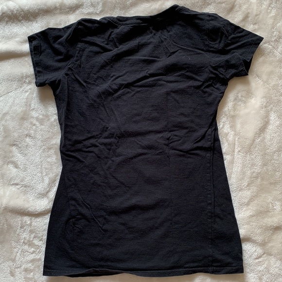 👗5/$25 - Hot Topic Cat T-Shirt Size Small - Picture 7 of 7